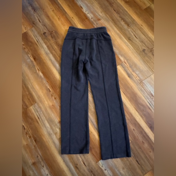 Lululemon - Softstreme High Rise pant regular size 4 - Picture 12 of 13